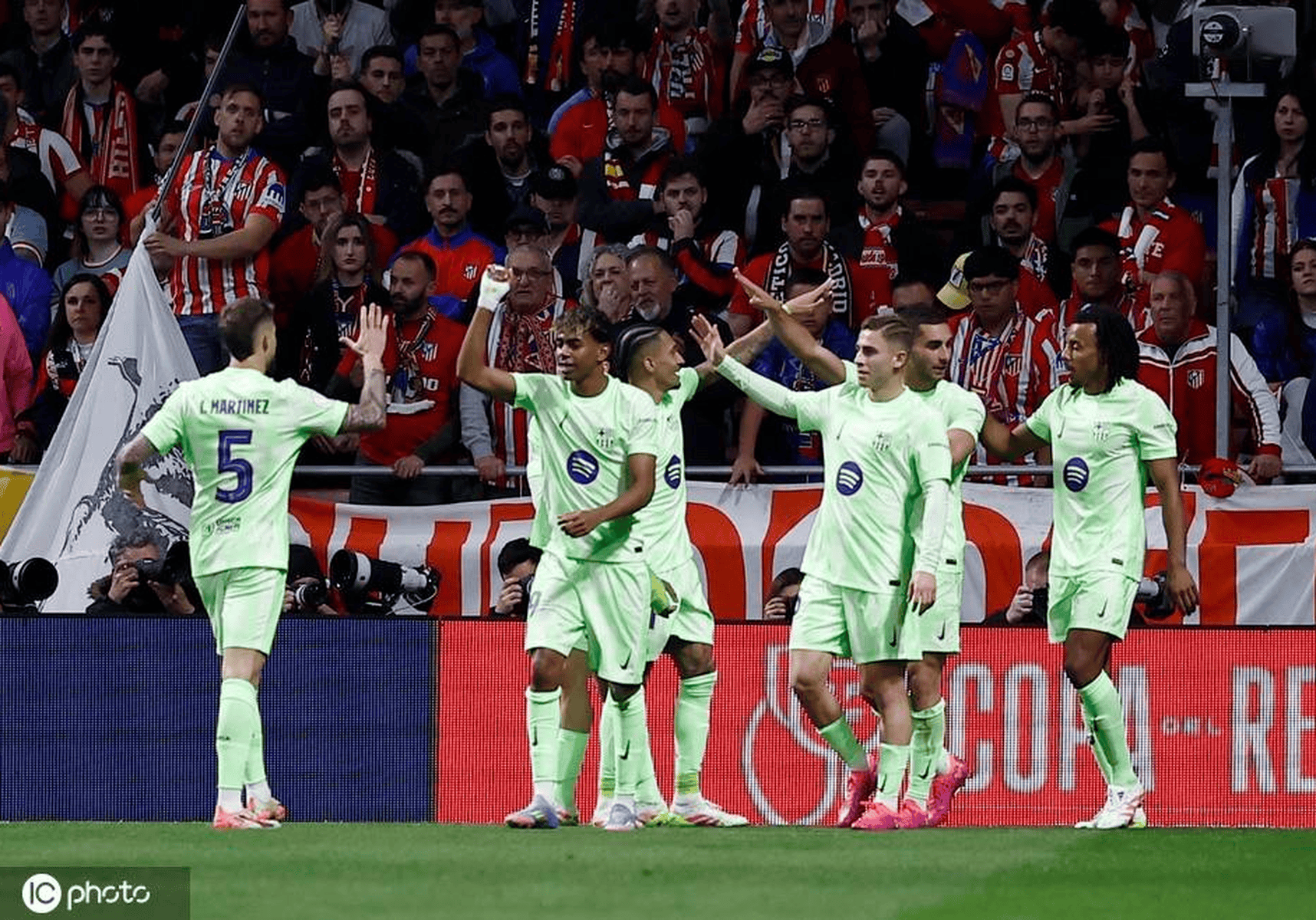 PG电子娱乐官网下载-巴黎翻盘西班牙，费兰·托雷斯统治全场的简单介绍