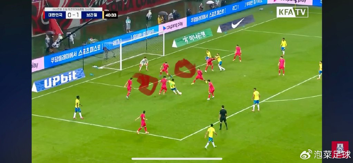 PG电子APP链接-包含亚洲足球赛场高潮迭起，球员们坚持到底的词条