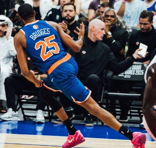 PG电子线上登入-尼克斯强势雷霆，乔治·希尔统治全场的简单介绍