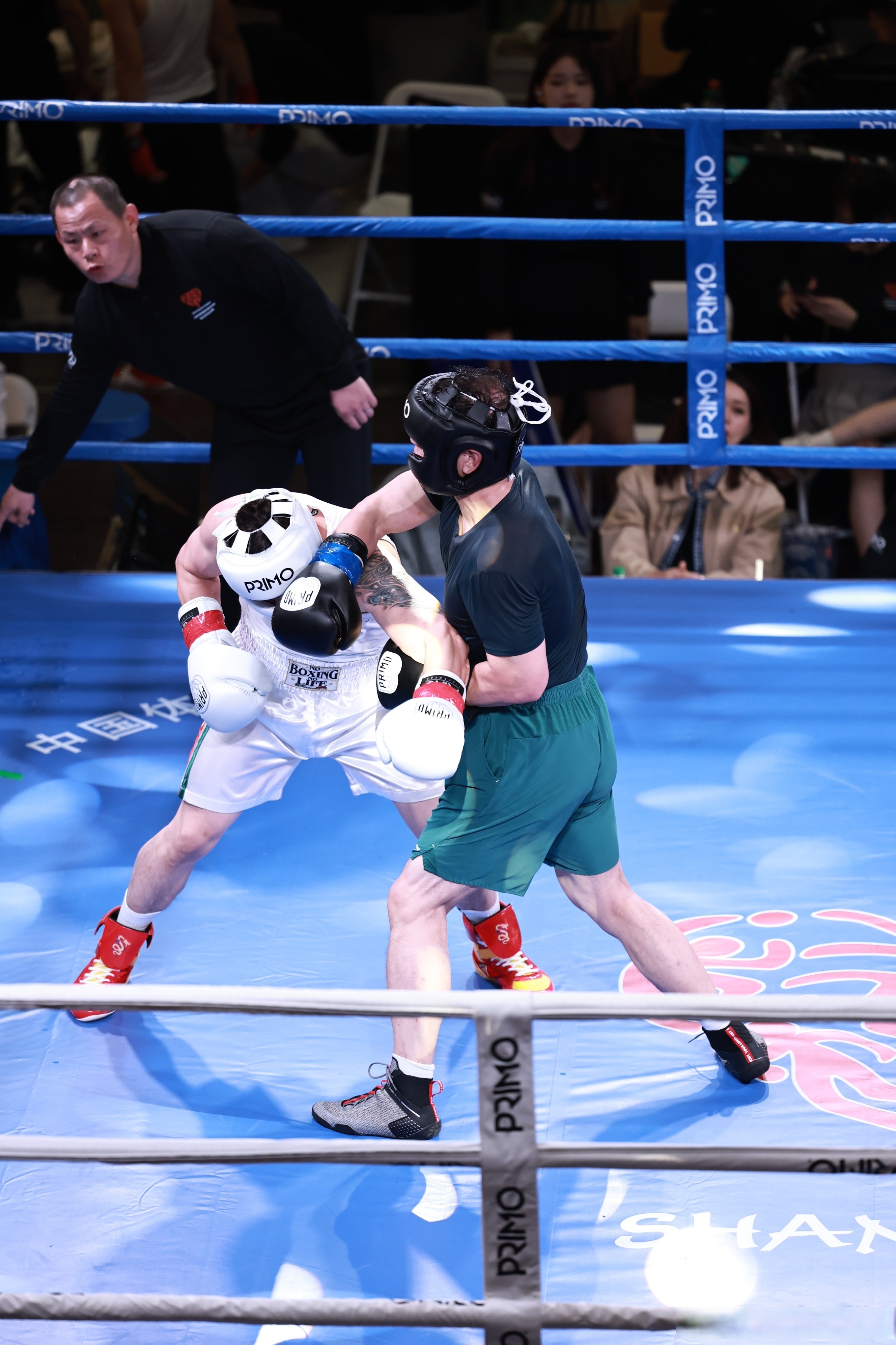 PG电子试玩-拳击对决激烈异常，选手力争第一