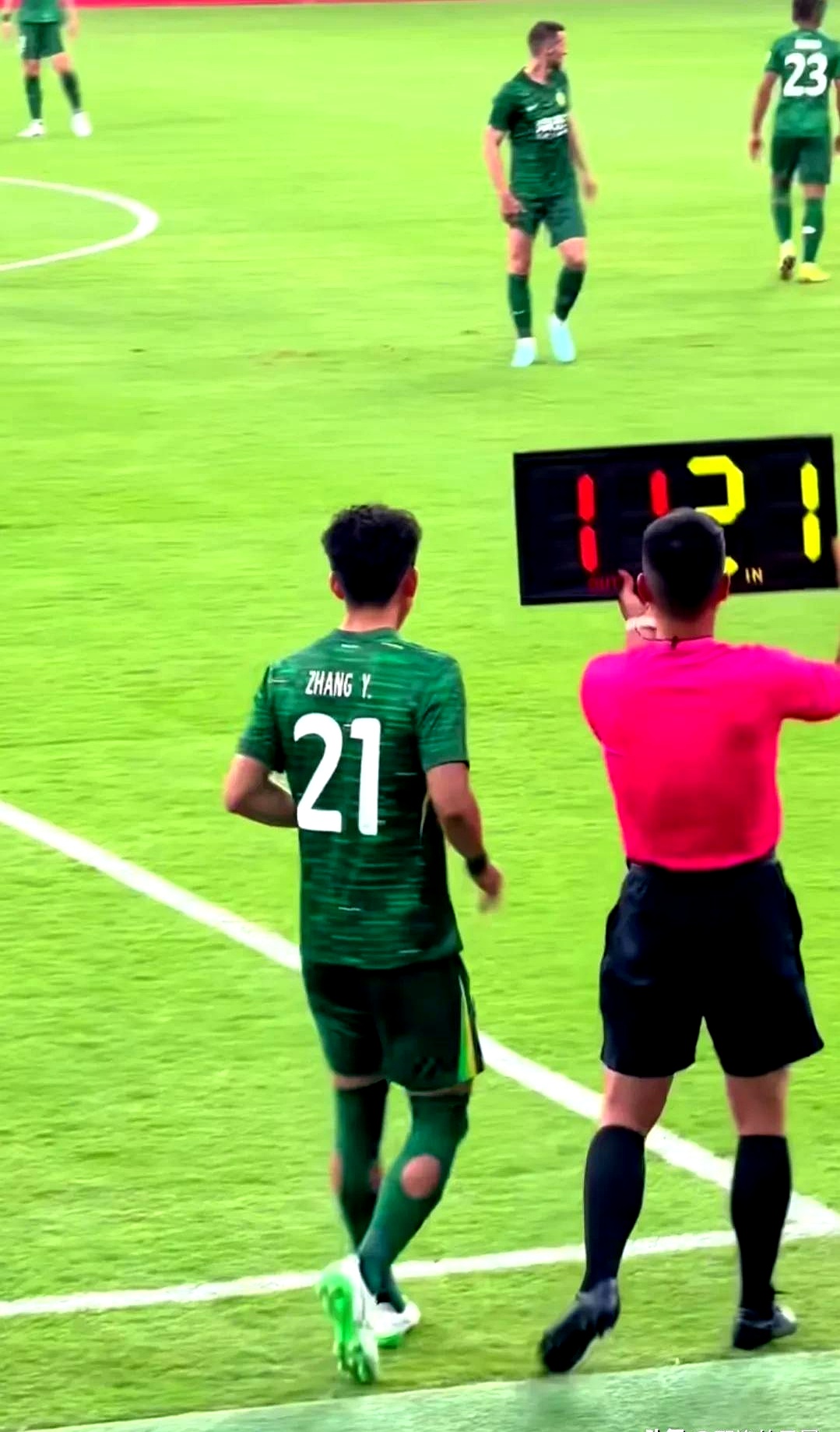 关于国安北京队球员伤情情况公布赛季中教练组备战的信息