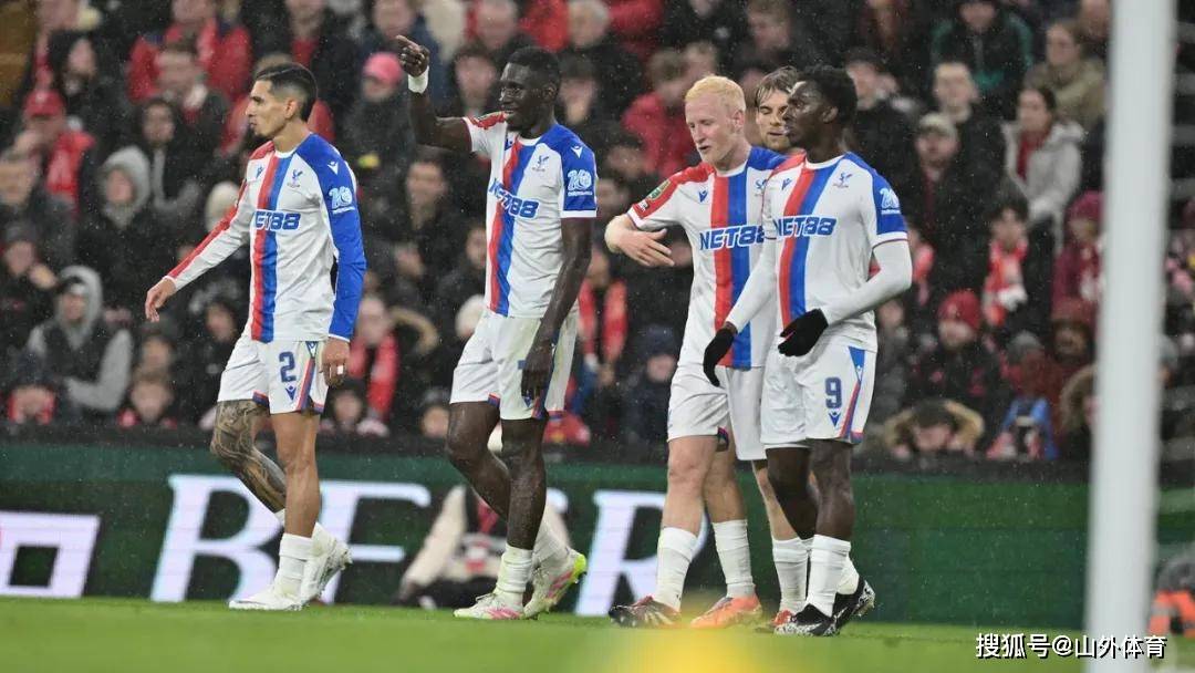 PG平台-新赛季开始，英格兰联赛各队势力角逐激烈的简单介绍