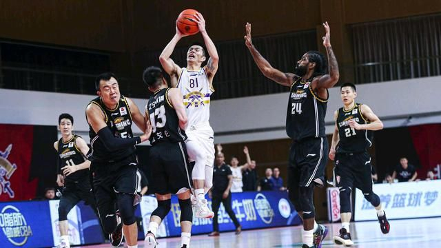 丹麦国家队遭遇挑战但仍然表现强势