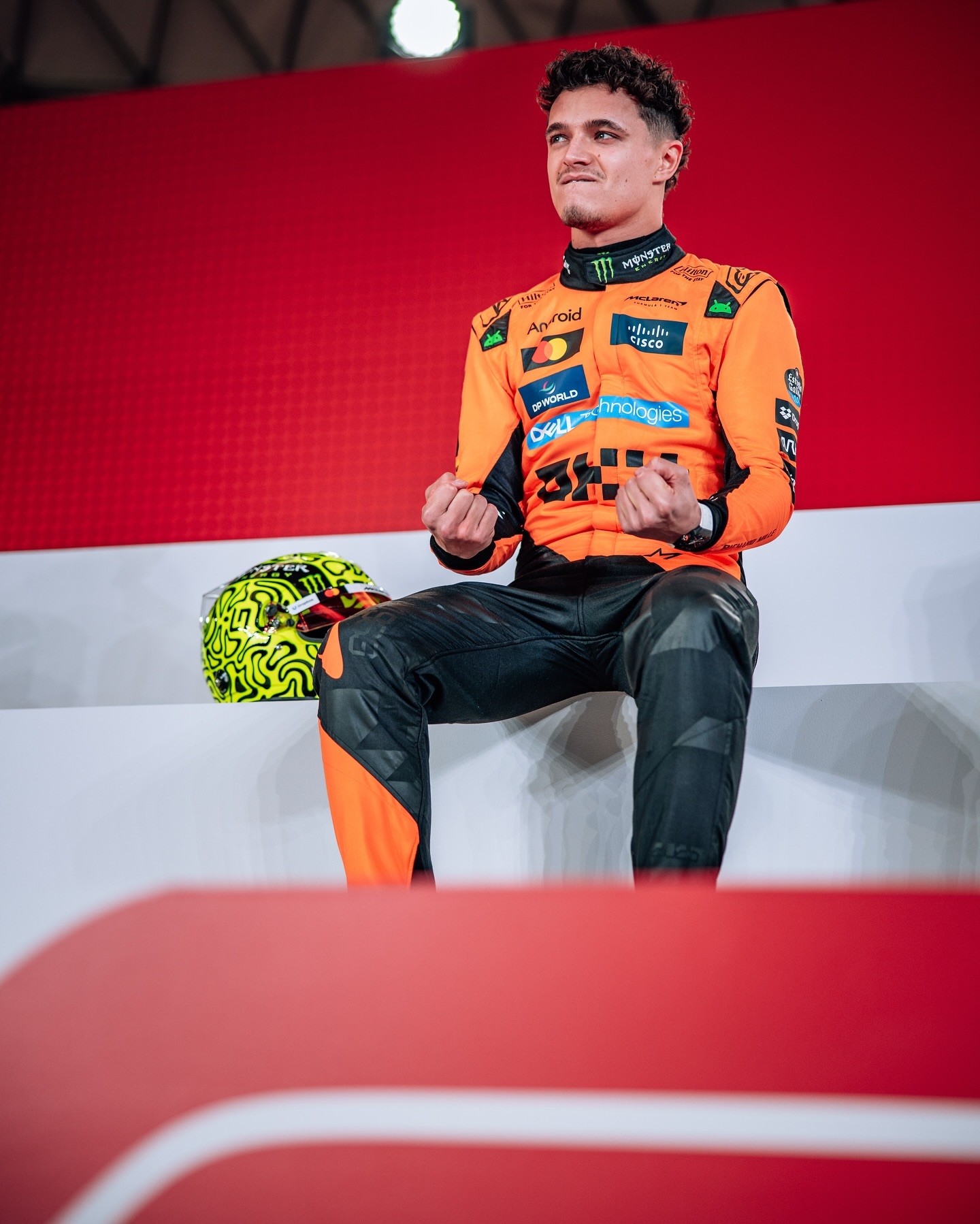 PG电子娱乐官网下载-迈凯伦力克哈斯车队，皮亚斯特里带队取胜的简单介绍