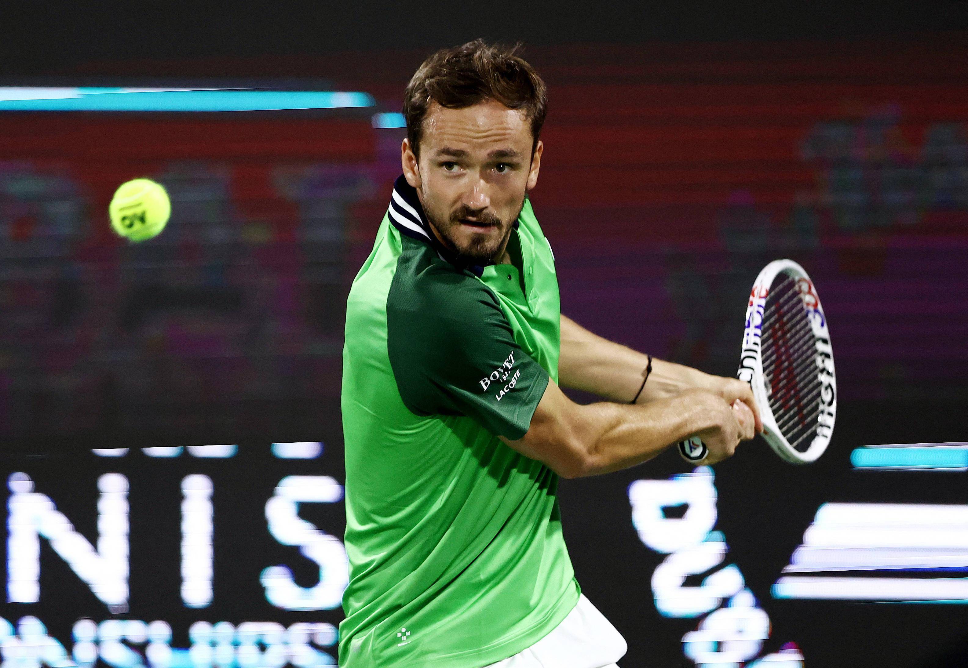 PG电子线上登入-关于西班牙网球队轻取日本网球队，梅德韦杰夫打破历史纪录的信息