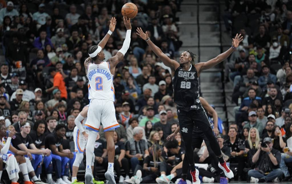 关于雷霆险胜爵士,保罗扛起全队的信息 关于雷霆险胜爵士,保罗扛起全队的信息