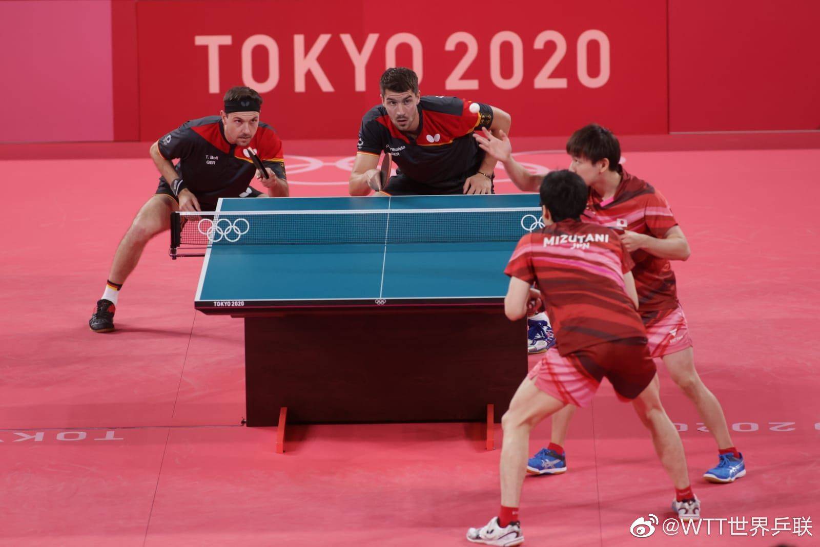 韩国队碾压日本队，波尔带队取胜