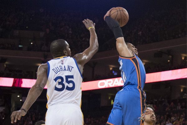 法国男篮血洗雷霆，莫里斯制霸全场的简单介绍